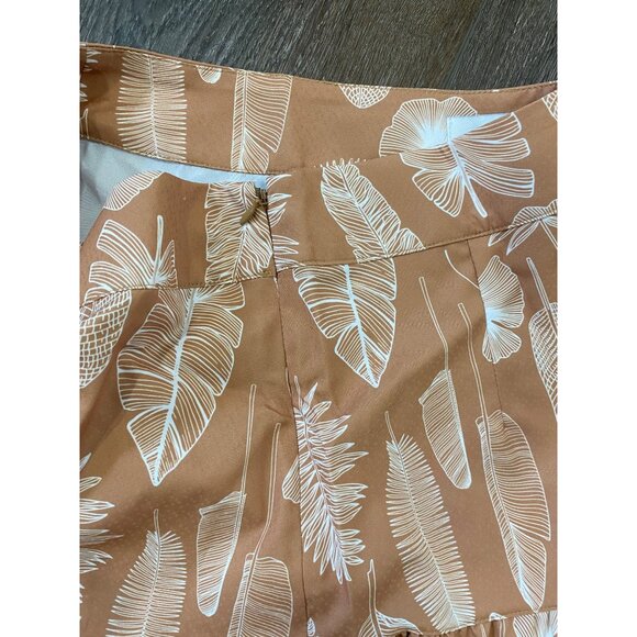 OTG Ruffled Tan and White Leaf Mini Skirt Women’s Size L Side Zip. - Picture 3 of 5